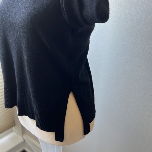 Elizabeth and James Tie Back Sweater, Size Large - Picture 4 of 12